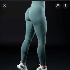 Alphalete Amplify Leggings Size M - Nomadic Blue